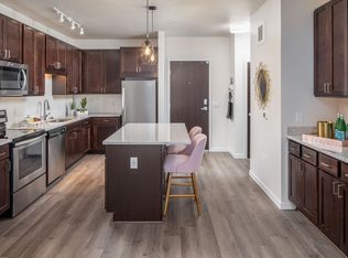 Oaks Minnehaha Longfellow, Minneapolis, MN 55417