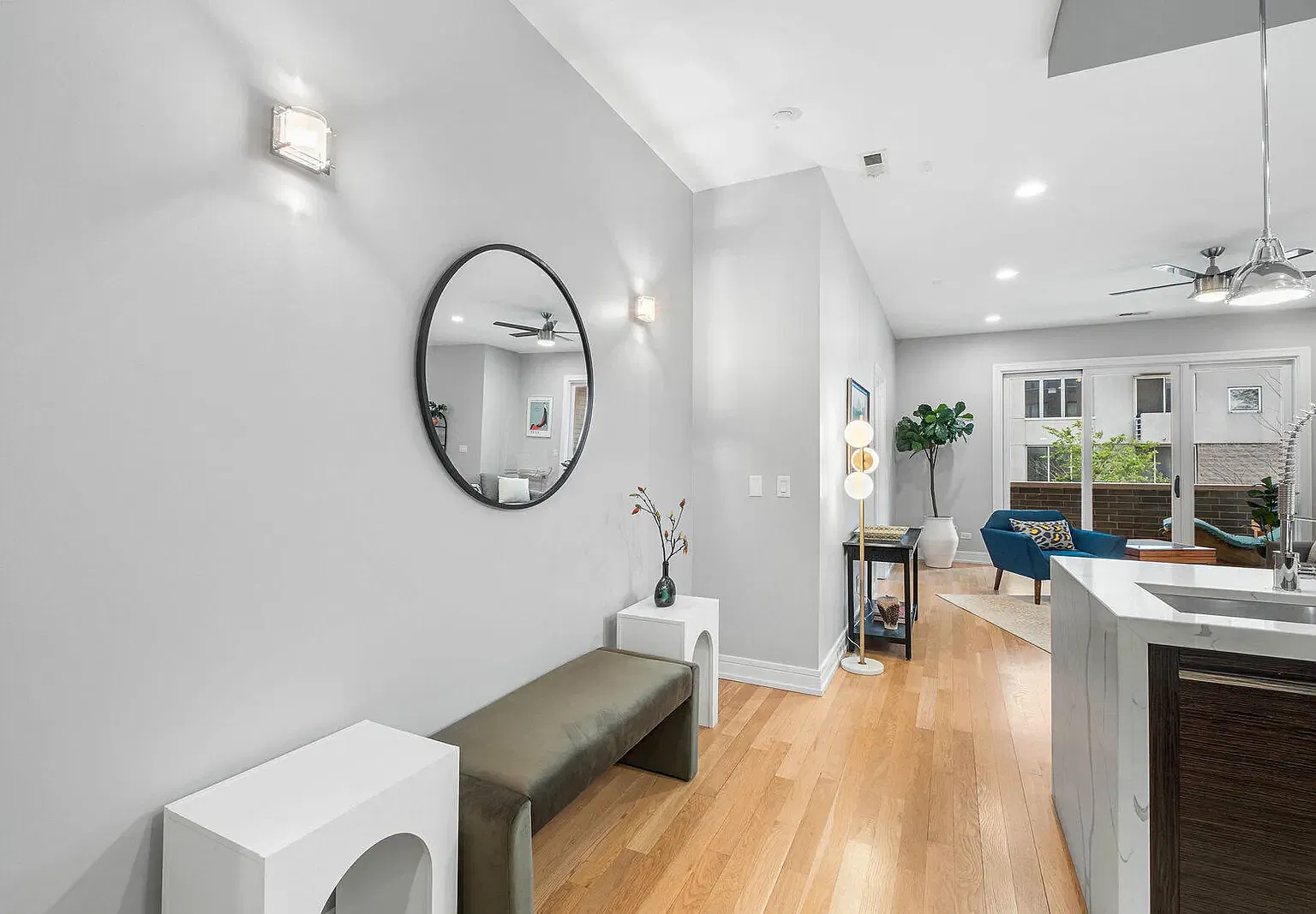 3 bed, 1855 sqft, $5,000 — Photo 2