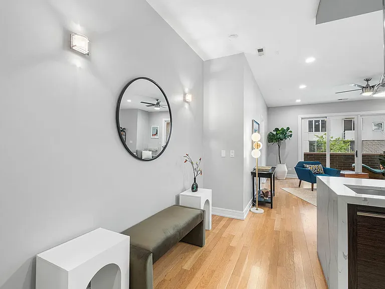652 N Morgan St #202 — Photo 18