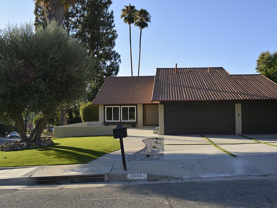 2nd image of 28657 Quaint St