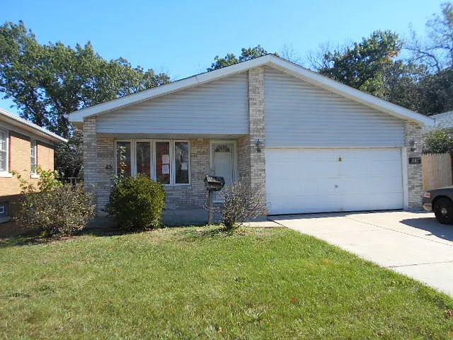 987 Hirsch Blvd photo 1