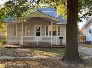 945 N Vassar Ave, Wichita, KS 67208