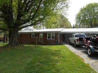 221 3rd Ave NE, Conover, NC 28613