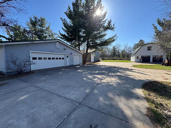 3rd image of 10995 W Place Street