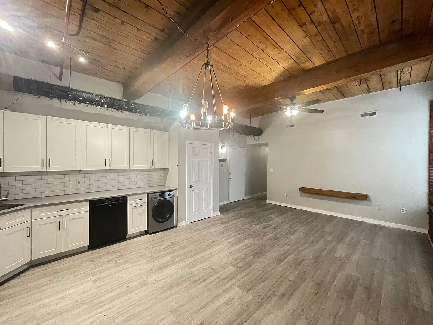 2 bed, 1.0 bath, 800 sqft, $1,750 — Photo 3