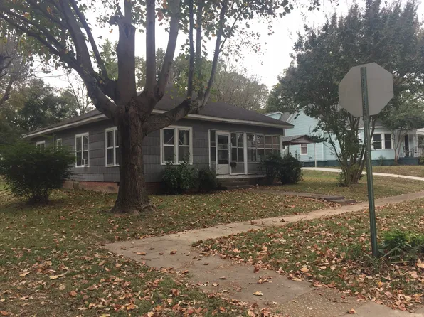 827 W Oak Ave, Jonesboro, AR 72401