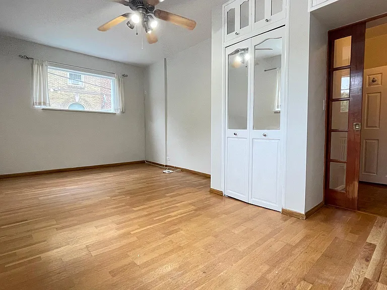425 S 46th St #1 — Photo 13