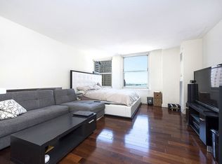 88 Greenwich St APT 1317, New York, NY 10006
