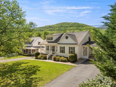 526 Davis Creek Rd, Candler, NC, 28715