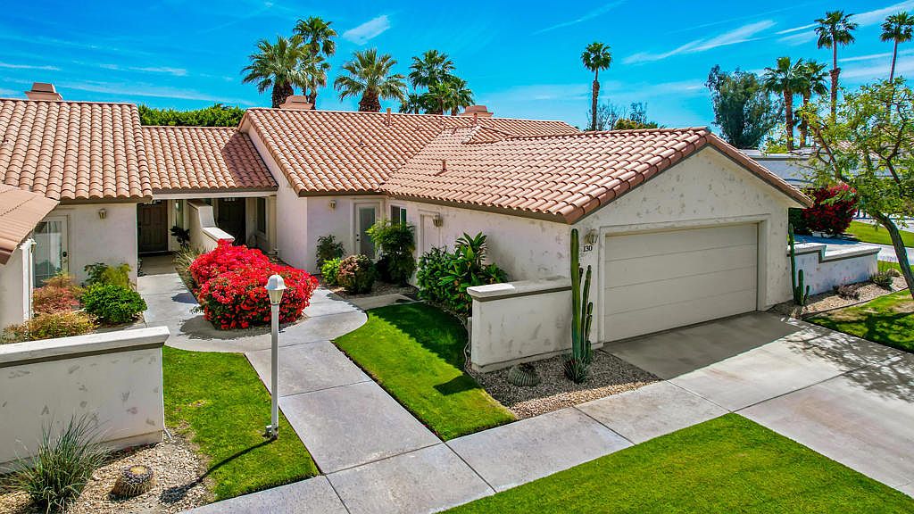 130 Desert Falls Dr E