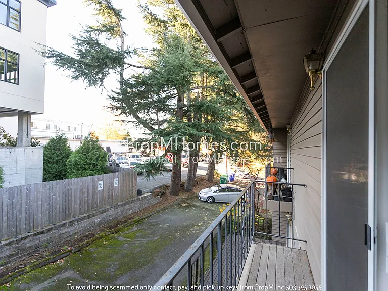 7640 SW 34th Ave #3 — Photo 14