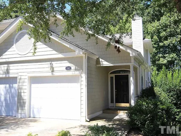 212 Columbia Pl W, Chapel Hill, NC 27516