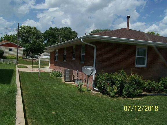 2nd image of 902 Westridge Pkwy