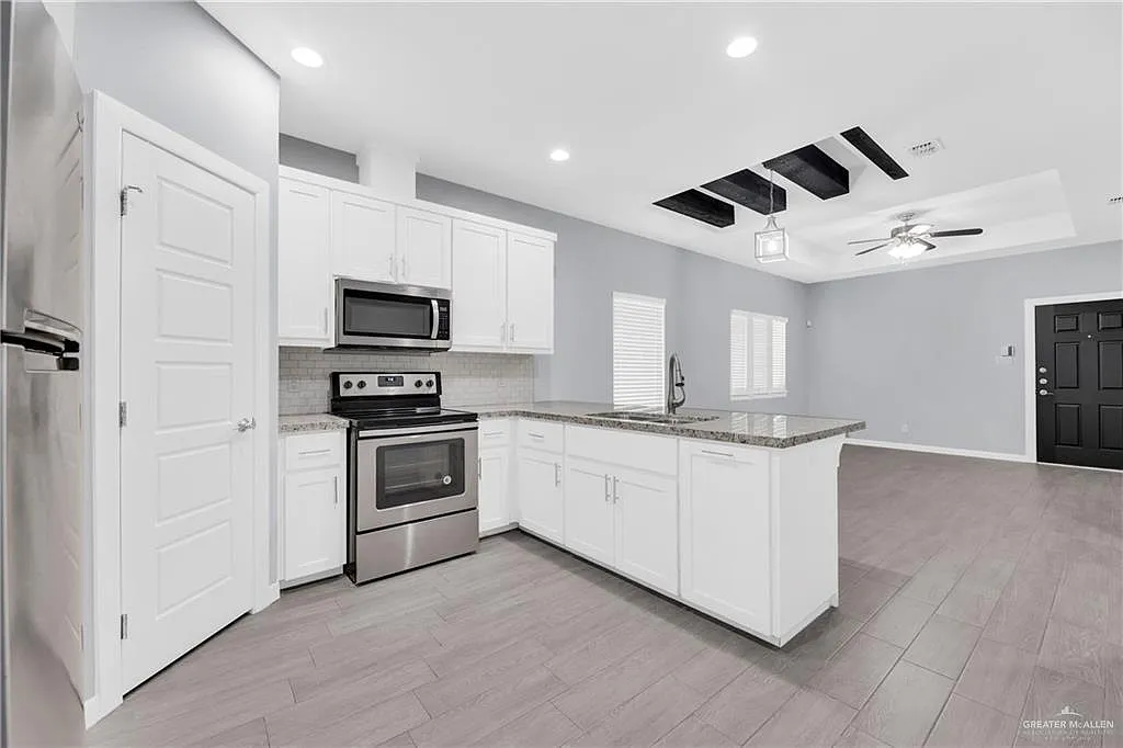 2 bed, 944 sqft, $1,000 — Photo 3