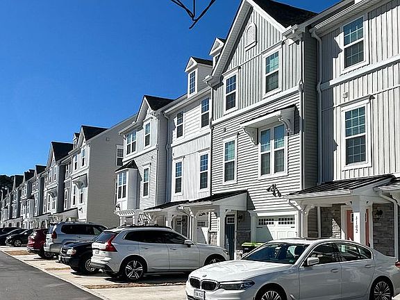 2nd image of 4106 Riverside Dr