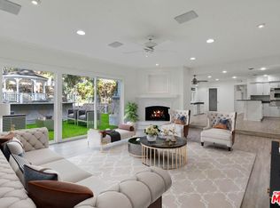 2202 Stunt Rd, Calabasas, CA 91302