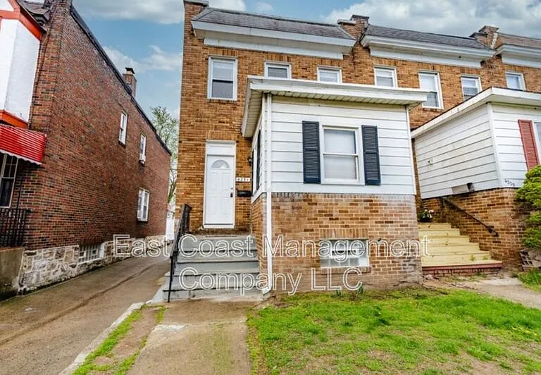4231 Berger Ave — Photo 2