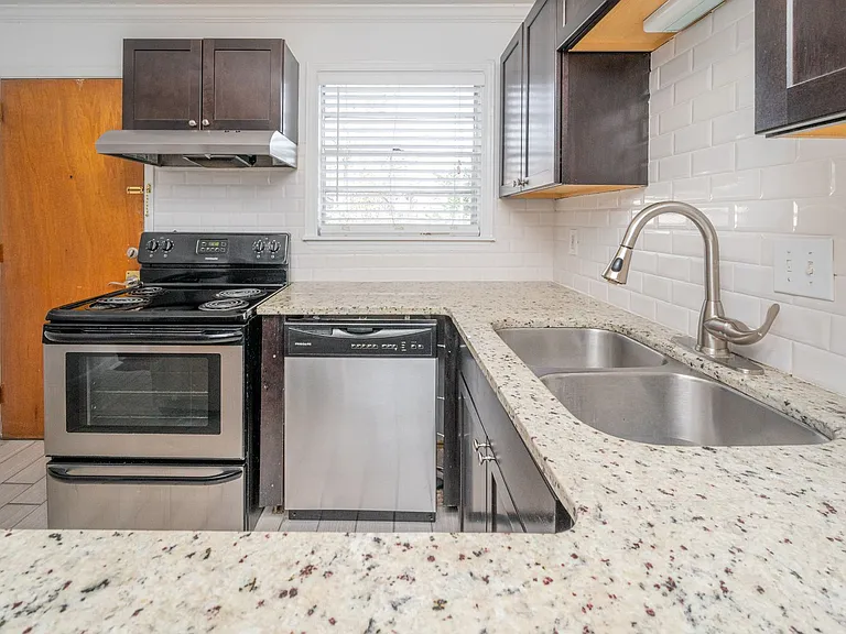 3200 Hillside Ave — Photo 15