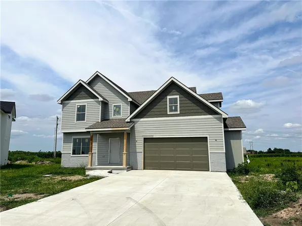 310 W 25th St, Eudora, KS 66025