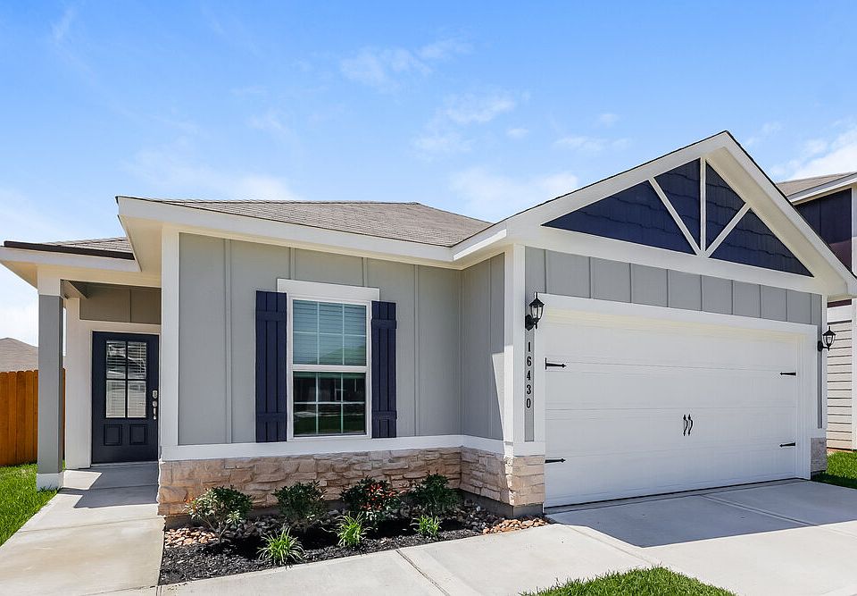 1st image of 16430 Honeysuckle Hill Dr