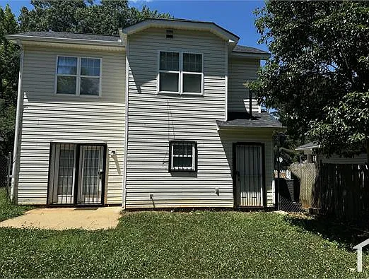 2727 Craddock Ave — Photo 3
