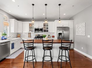 38 Stonehaven Dr, Weymouth, MA 02190