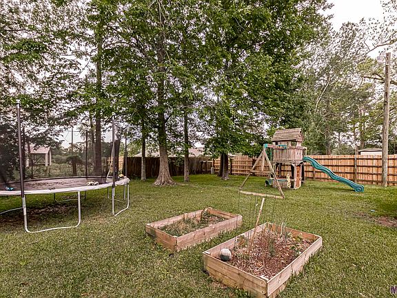 5th image of 30704 Country Club Ln