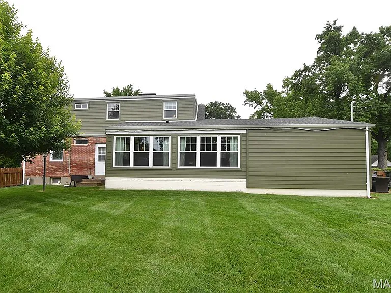 342 Greenleaf Dr — Photo 36