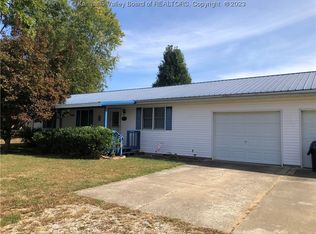 605 6th St, New Haven, WV