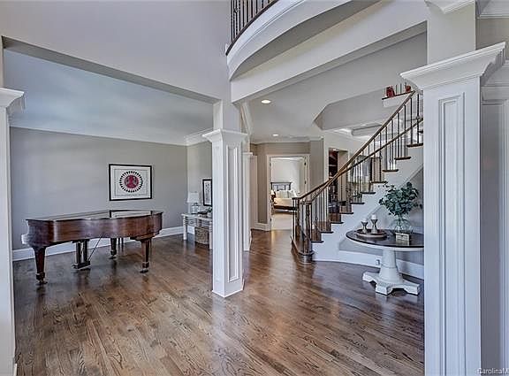 4th image of 1352 Shinnecock Ln