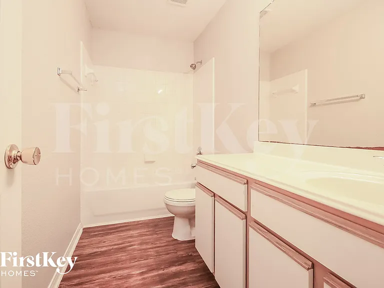 7223 Foxcrest Ln — Photo 13