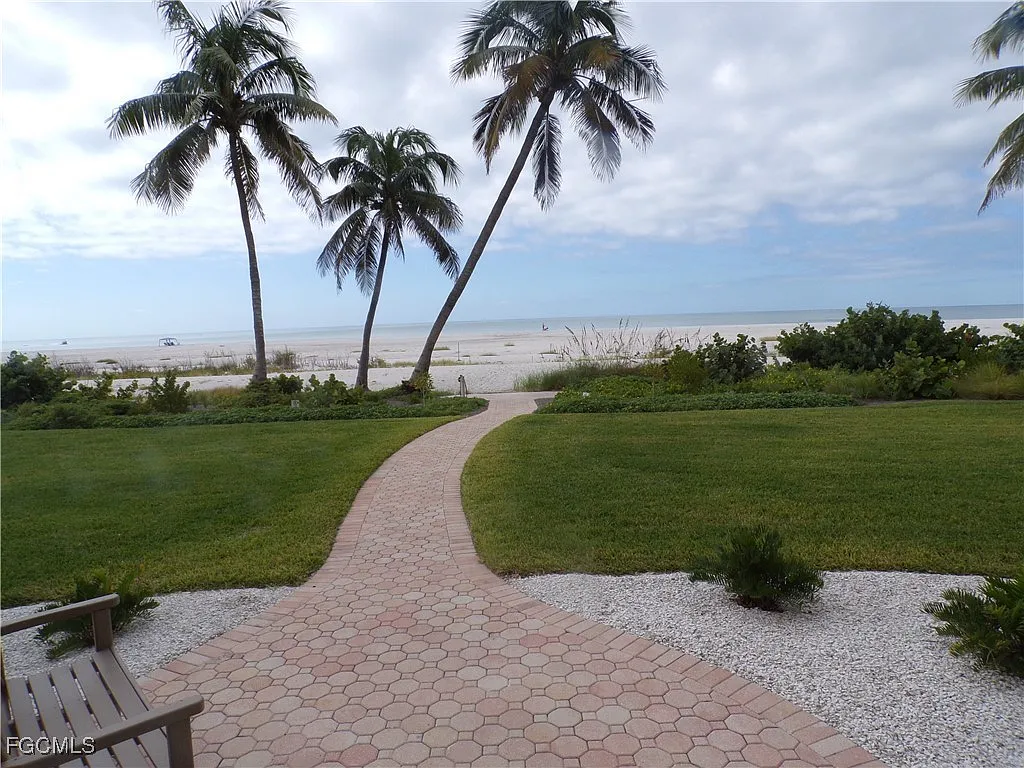 2 bed, 2.0 bath, 1175 sqft, $7,000 — Photo 1