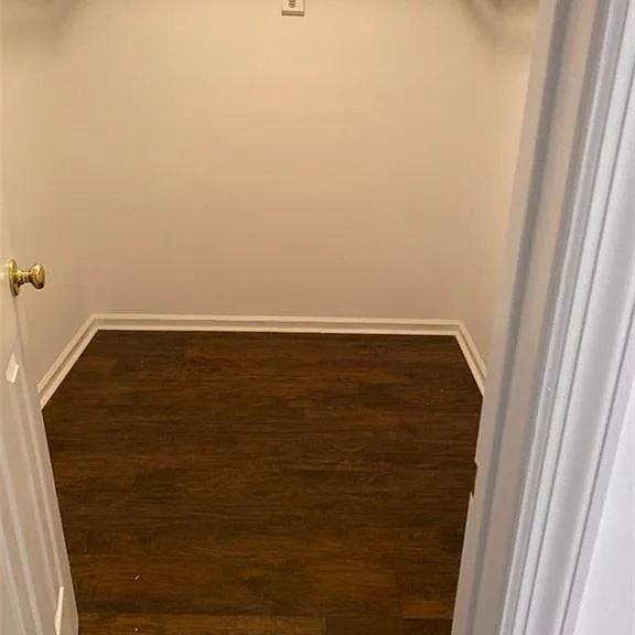 33 Marion Dr — Photo 12