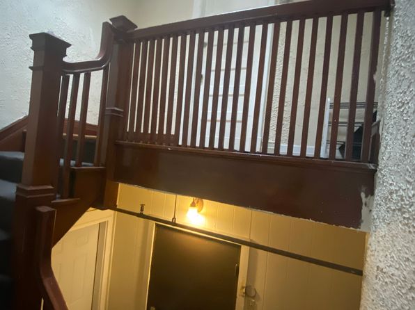 1639 5th Ave APT 3, Troy, NY 12180