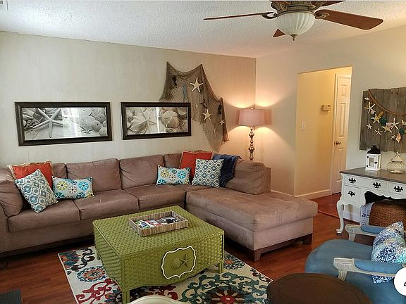3rd image of 5117 Glenwood Way