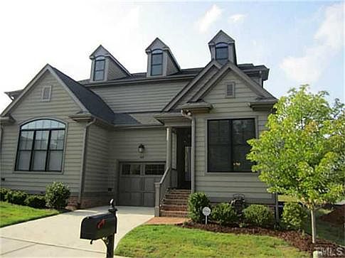 1st image of 412 Jewell Dr