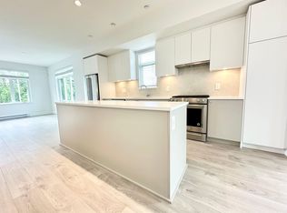 2070 Oak Meadows Dr, Surrey, BC V3Z 0W6