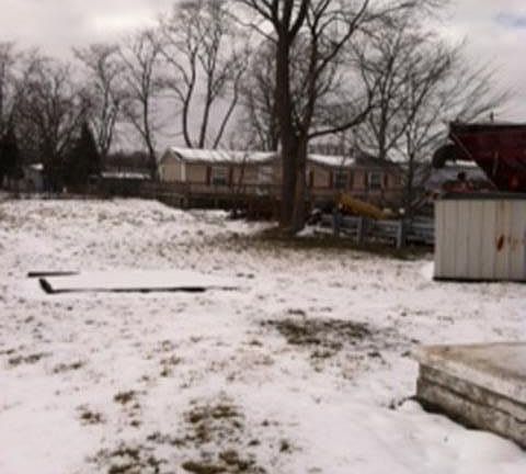 3rd image of 215 Smiley Ave