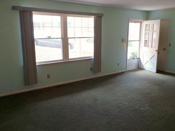 3rd image of 2579 Benson Dr