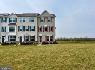 402 Aura Rd, Glassboro, NJ 08028