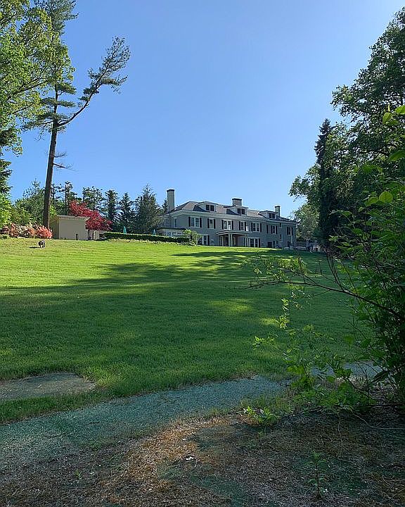 1st image of 89 Spruce Dr