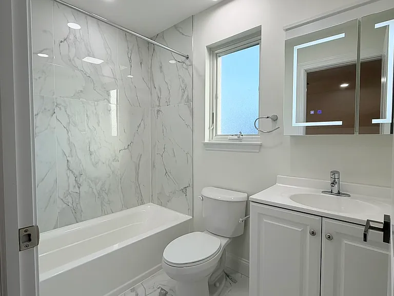 33 Grandview Ave #2 — Photo 10