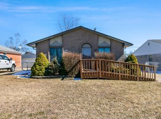 32147 Belcrest Rd, Brownstown, MI 48173