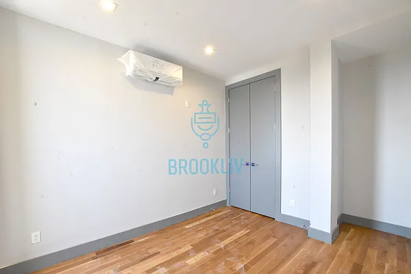 Rented by null | media 97