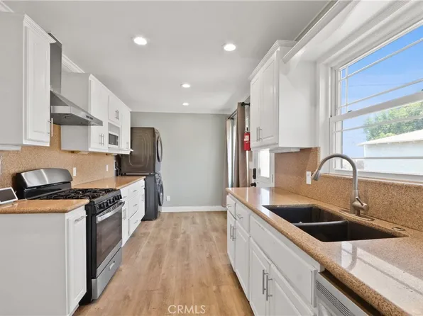 1131 E Puente Ave, West Covina, CA 91790
