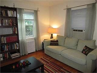 5th image of 40 Glenwood Ave #206