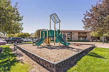 4th image of 1227 Lorraine Dr