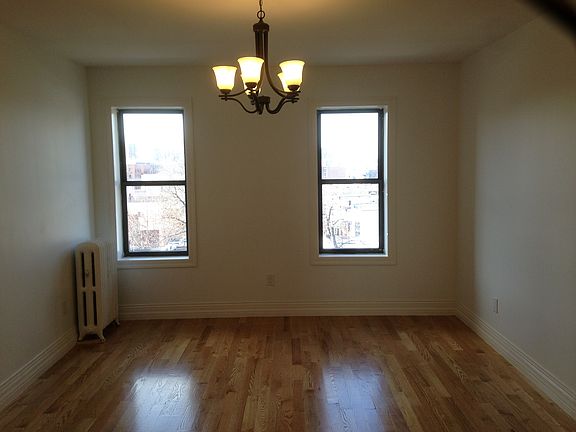 5th image of 324 Montgomery St APT B5
