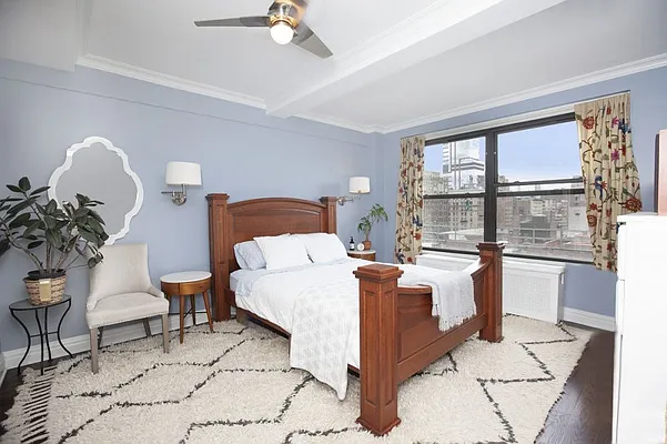 Rented by Olshan Realty | media 5