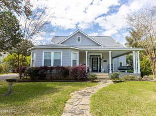 309 Ward Ave, Ocean Springs, MS 39564